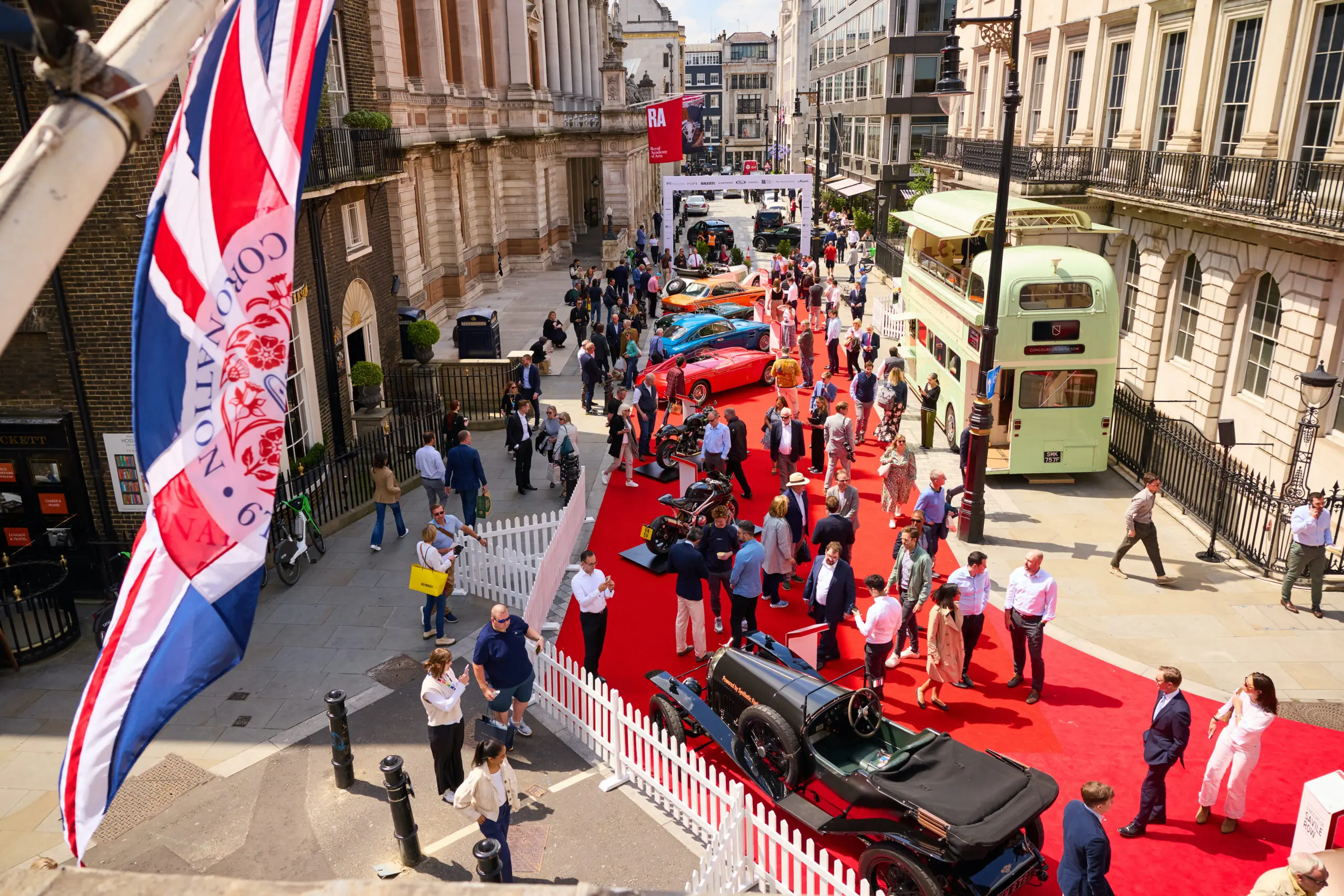 Mayfair's Weekend Canvas: Where Culture Meets Luxury
